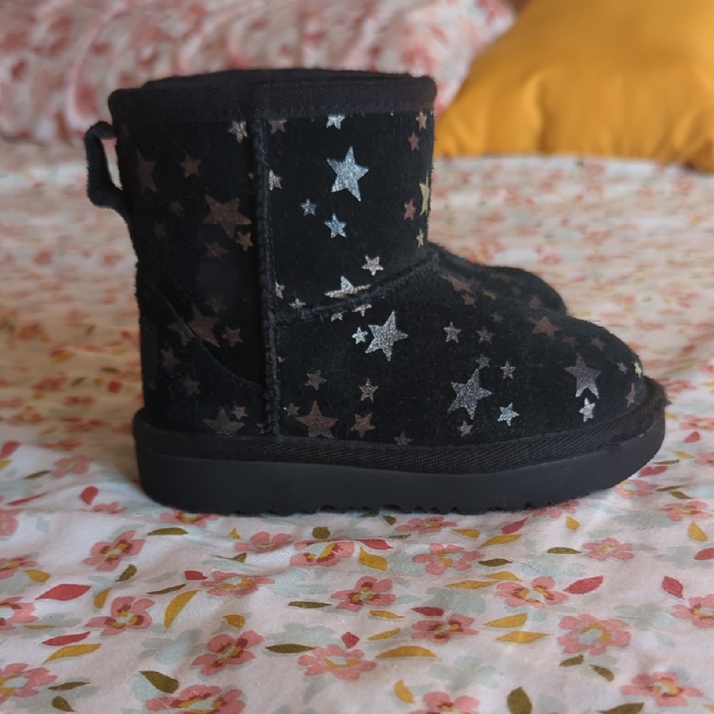 UGG Black Starry Kids Boots